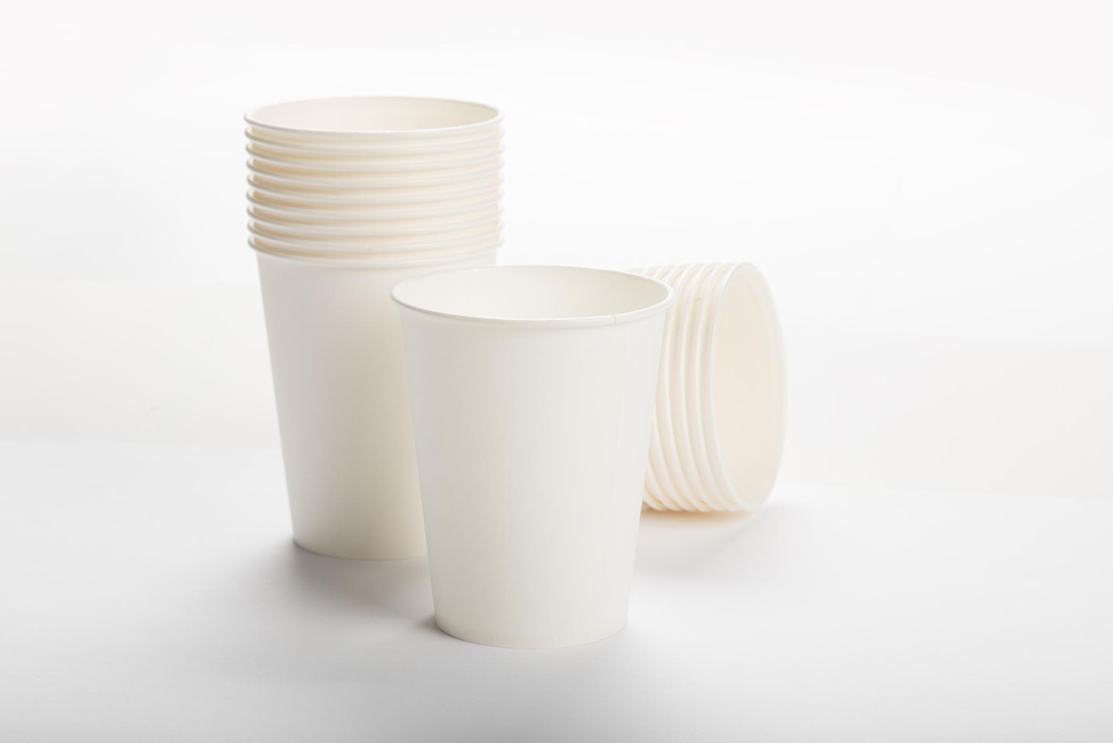 Single-wall paper cups designed for cold beverage service