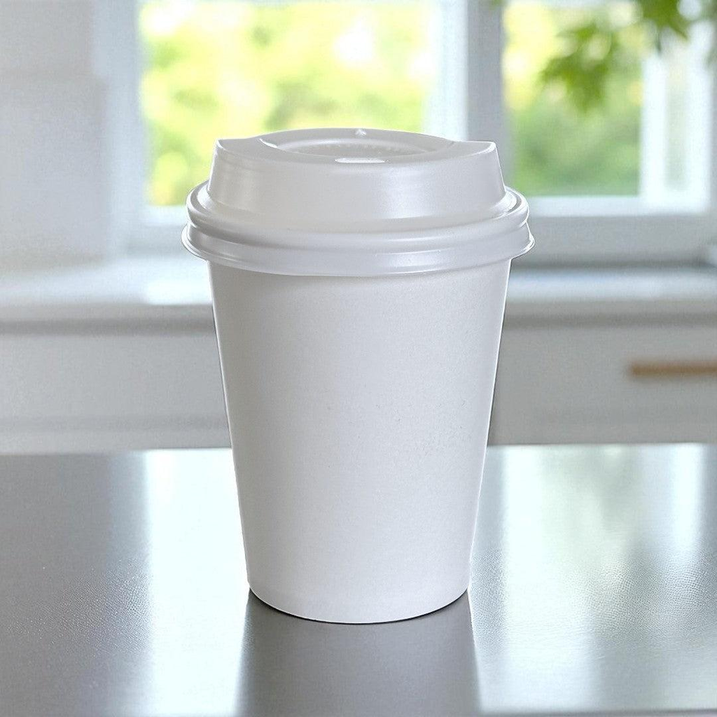 Paper cups with lids for takeaway coffee and hot drinks
